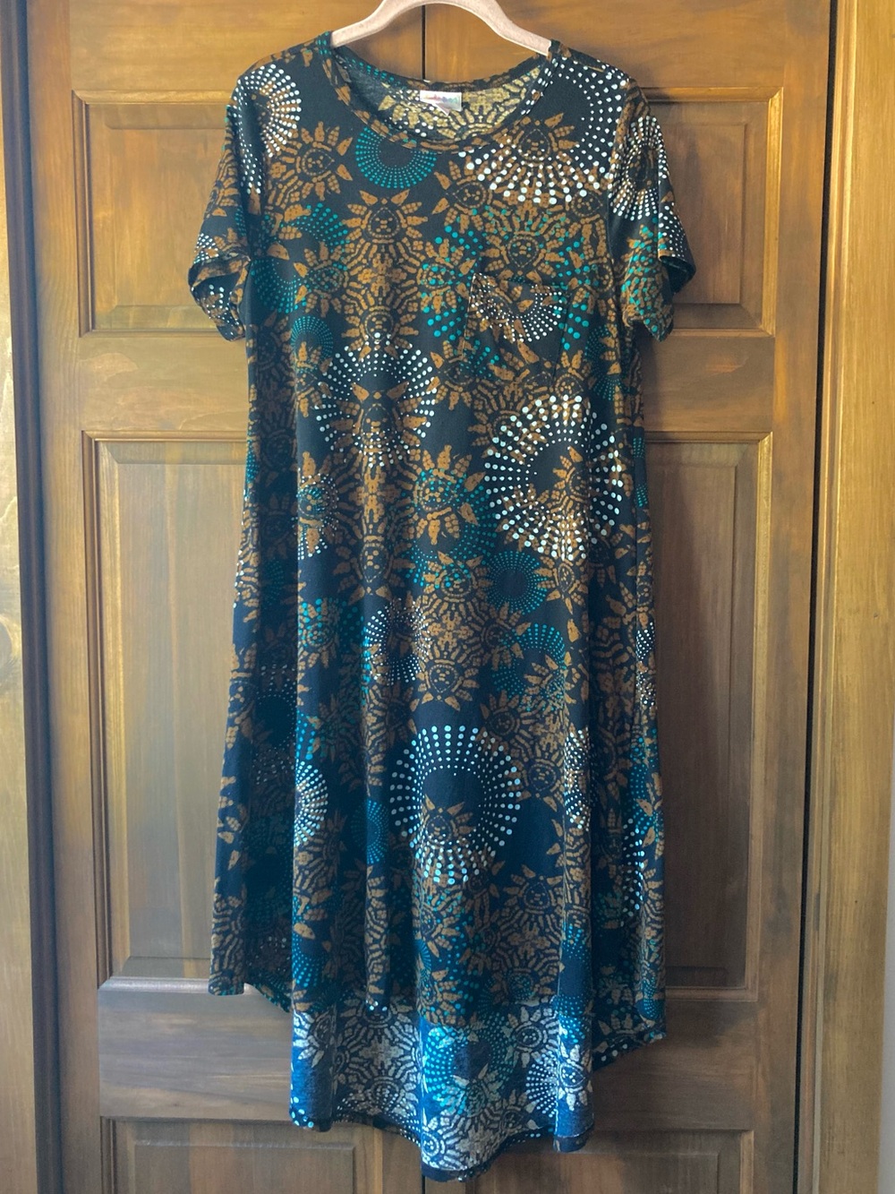 5/$15 LuLaRoe Casual Carly with a Fall Color Print Small